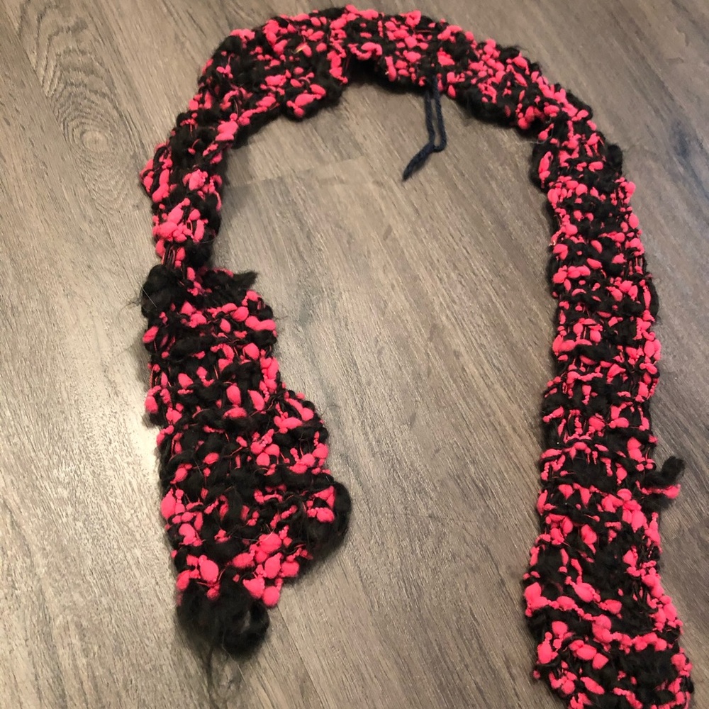 Black and pink scarf
